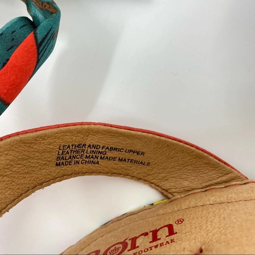 NEW Born Salton Sandals in Red sz 9 - Picture 11 of 14